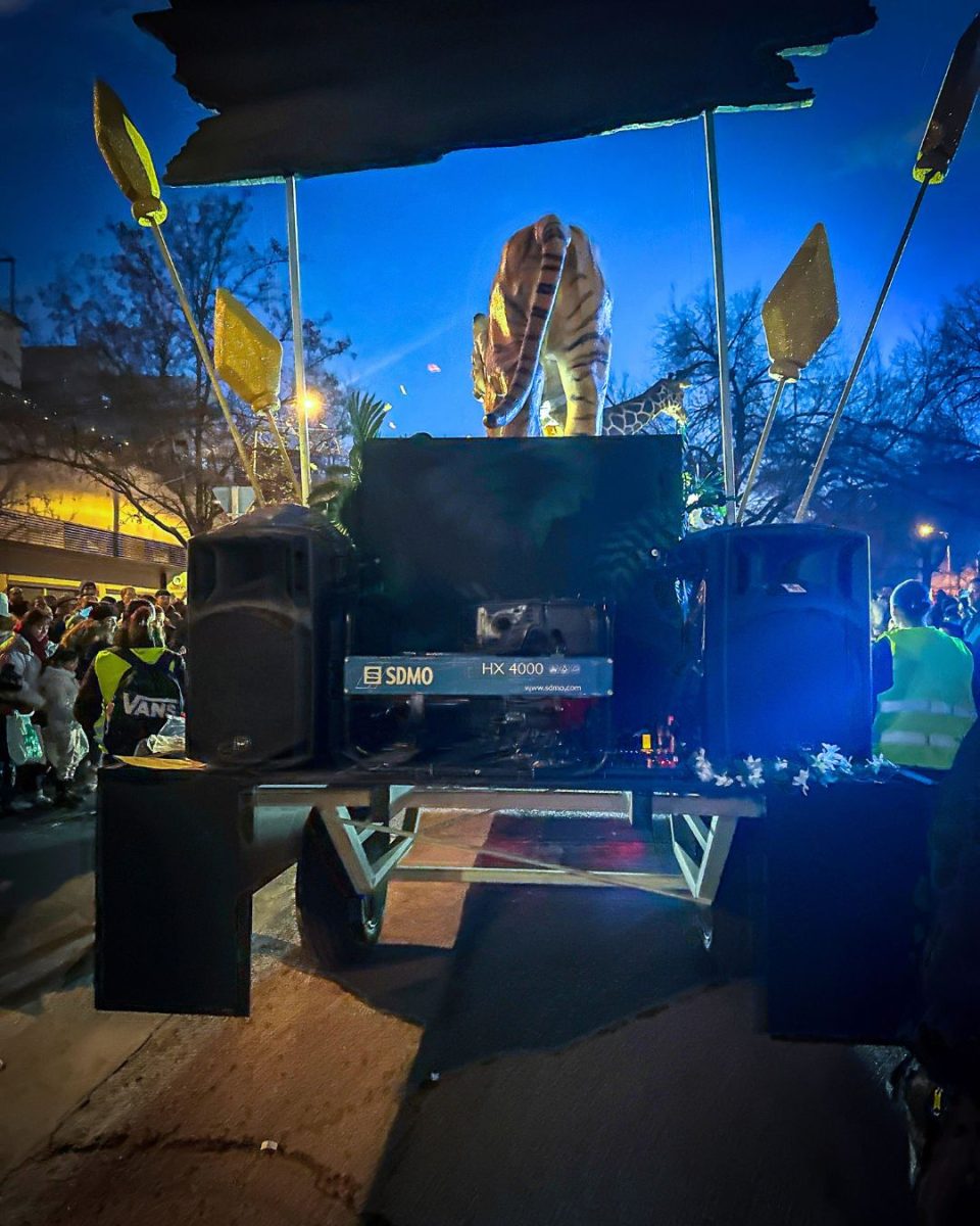 Sonorización de eventos en Madrid, ingeniería de sonido para cabalgatas, refuerzo sonoro profesional, Puysoncar sonido eventos. Configuración de sistemas de sonido Puysoncar en Pinto", "Equipamiento de audio profesional para eventos urbanos", "Ingeniería de sonido para instituciones públicas