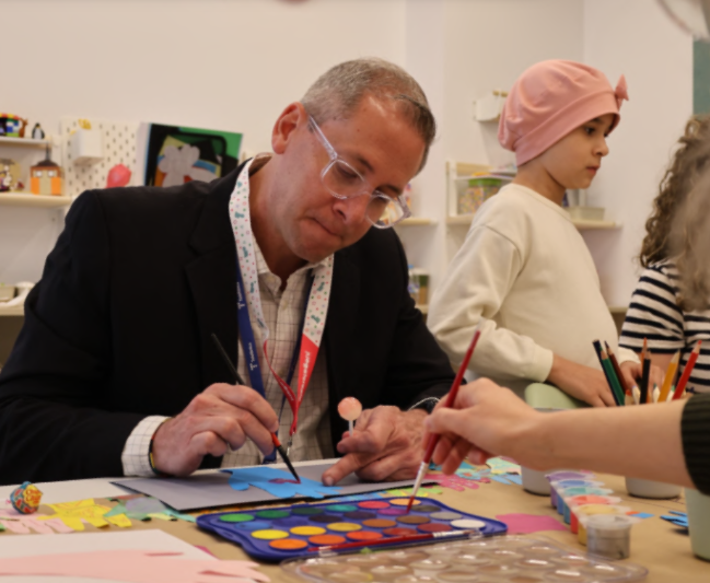 El juego que cura también fuera del hospital: así es el Club Juegaterapia