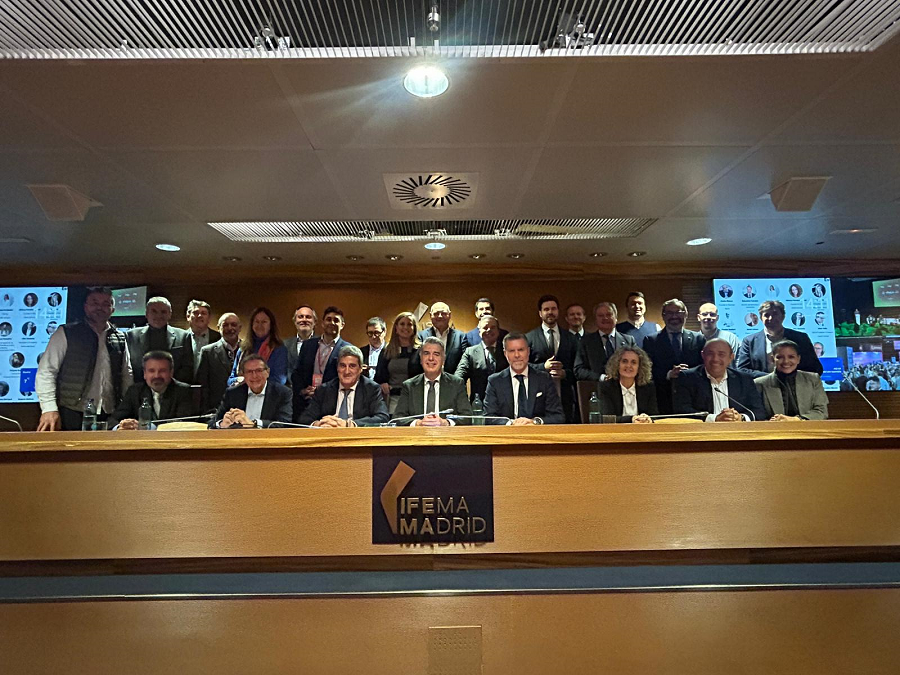 La AFE celebra en su asamblea un mercado ferial en plena salud y recuerda su peso económico